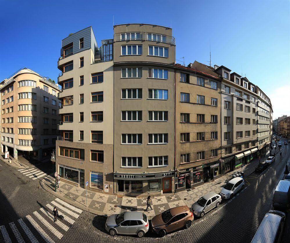 Residence Bene Praga Esterno foto