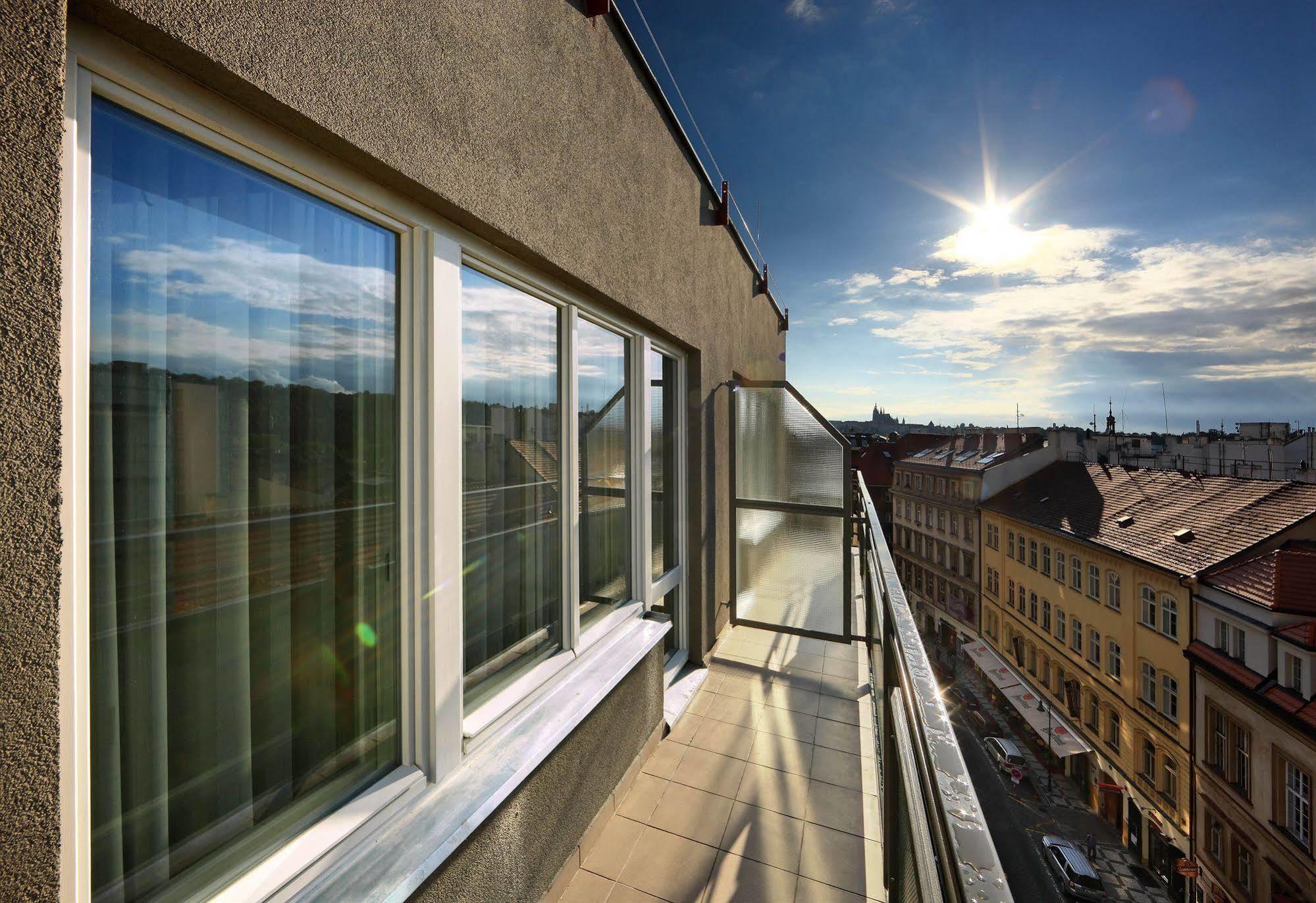 Residence Bene Praga Esterno foto